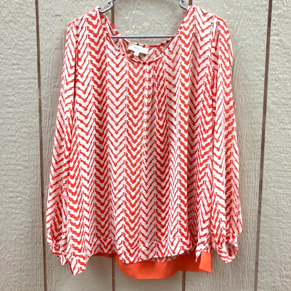 Umgee cold shoulder blouse size XL